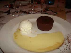 chocolate fondant and vanilla essence ice cream